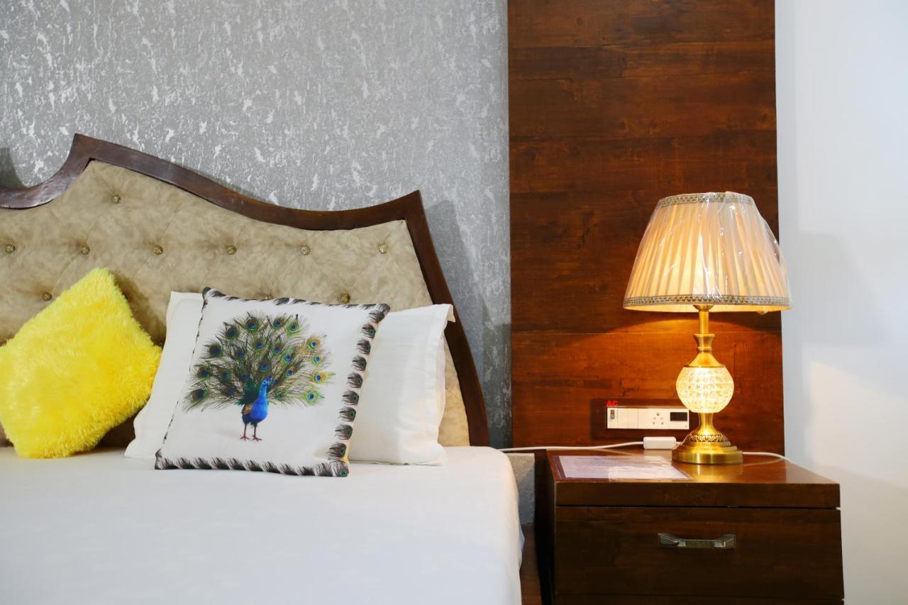 Maharaja The Royal Resort Тхане Экстерьер фото