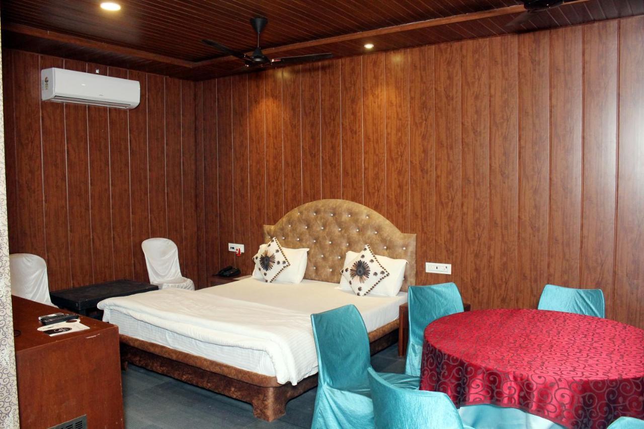 Maharaja The Royal Resort Тхане Экстерьер фото