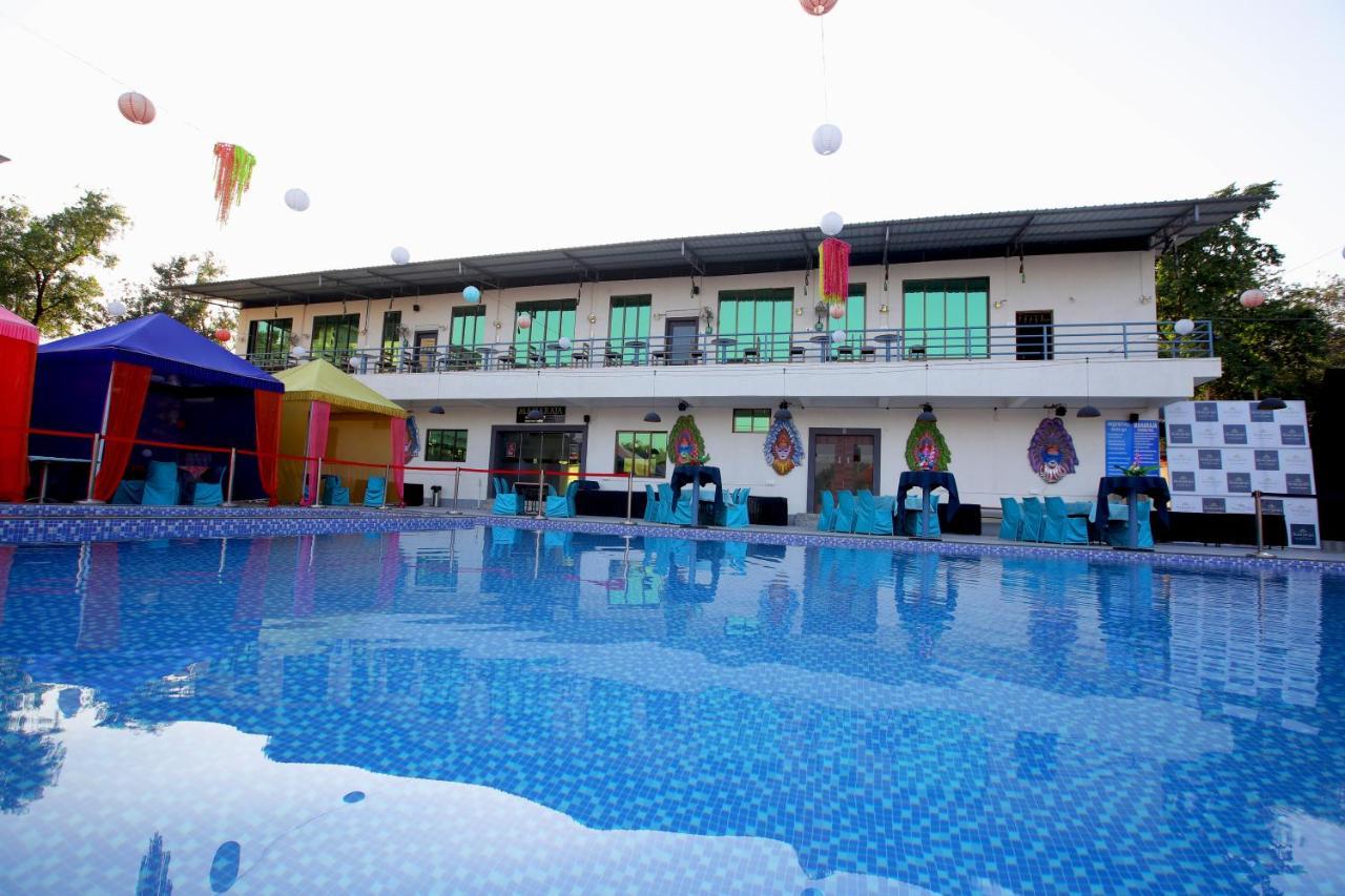 Maharaja The Royal Resort Тхане Экстерьер фото