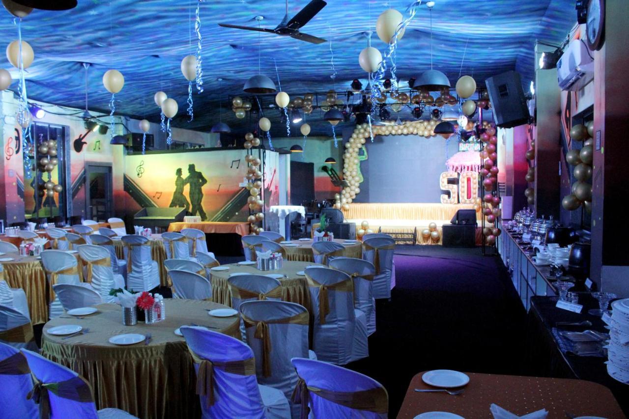 Maharaja The Royal Resort Тхане Экстерьер фото