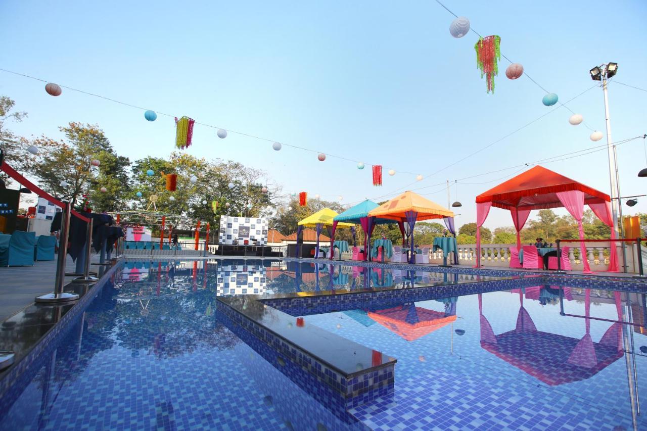 Maharaja The Royal Resort Тхане Экстерьер фото